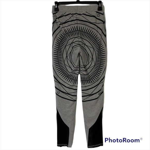 La Belle Roc joggers size medium - Picture 2 of 4